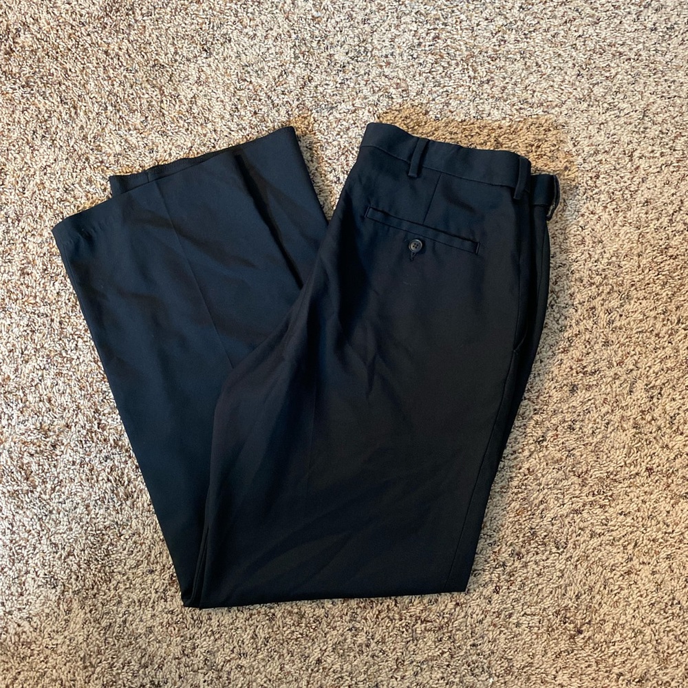 Haggar Men’s Black Dress Pants